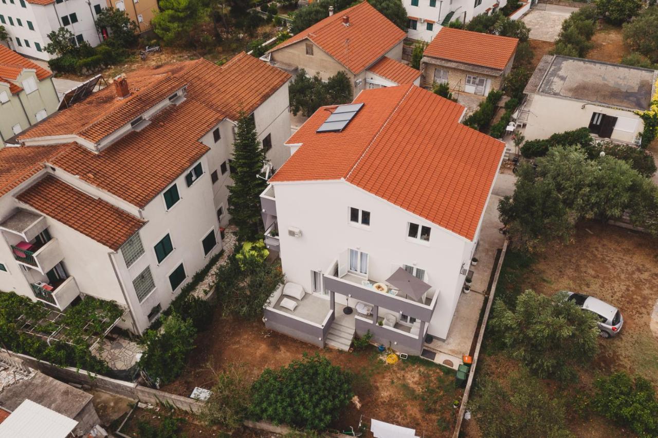 Apartmani Sanja Водице Екстериор снимка